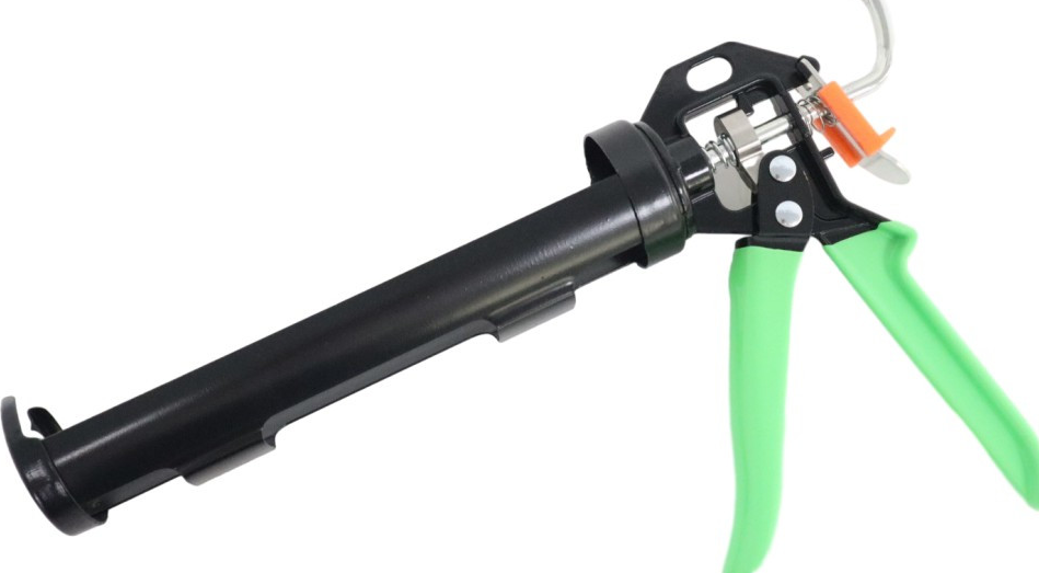 Pistolet, acier