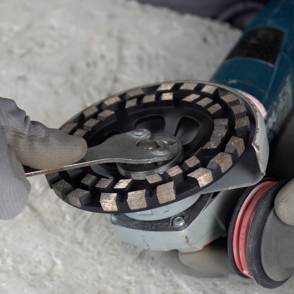 DISTAR Pro Tech – Meule boisseau diamantée pour béton et pierre – Ø 125 mm – 22,23 mm